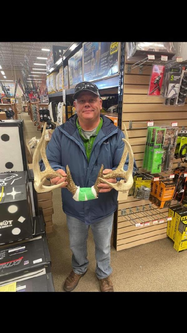Keith Carr with his BBBC trophy buck