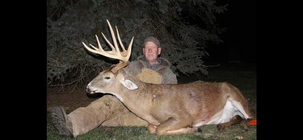Jon Byers with his BBBC trophy buck