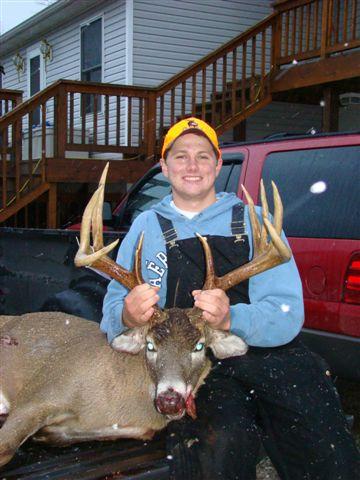 Randy DeBoard with BBBC trophy buck