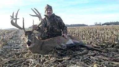 Nathan Bostelman with BBBC trophy buck