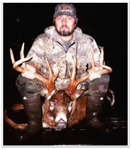 Lonnie Stayman with BBBC trophy buck