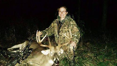 Kimberly Lamb with BBBC trophy buck