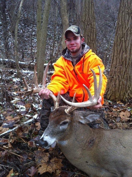 Lucas Richard Powell with BBBC trophy buck