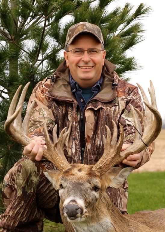 Joe Gosche with BBBC trophy buck