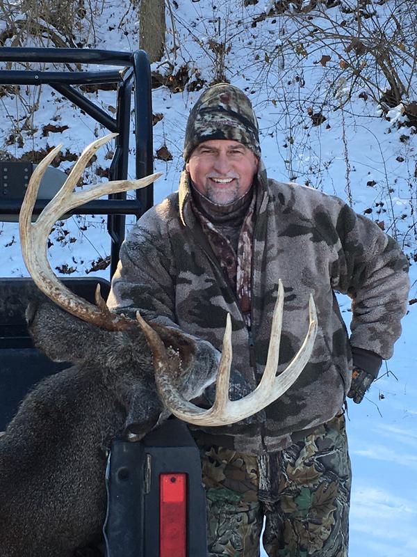 Rich Hunt with BBBC trophy buck