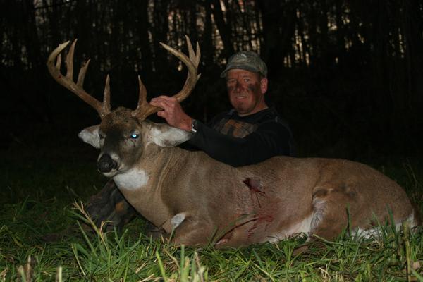 Jon Byers with BBBC trophy buck