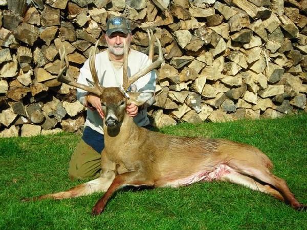 James A. Steinmetz with BBBC trophy buck