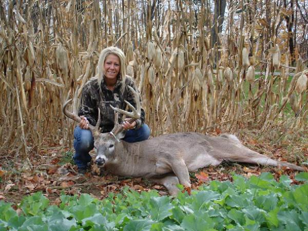 Margaret Bubash with BBBC trophy buck