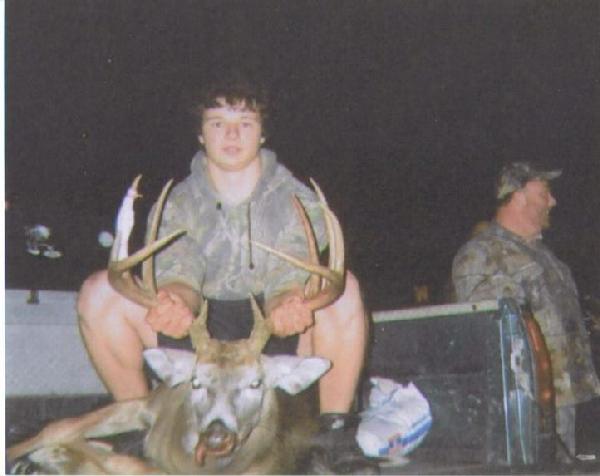 Ricky Parsons with BBBC trophy buck