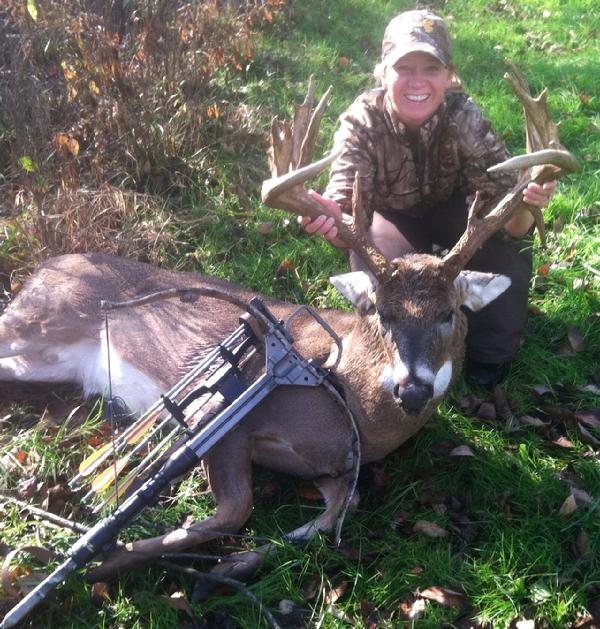 Alisha Perkins with BBBC trophy buck