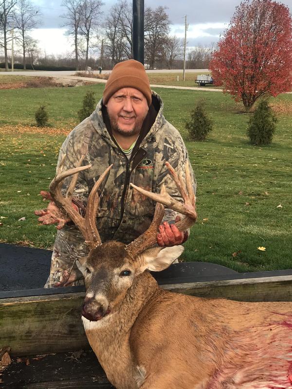 Darrin Henning with BBBC trophy buck