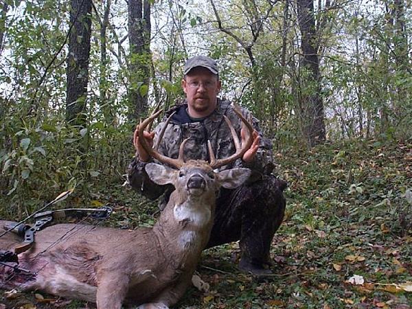 Dack Warner with BBBC trophy buck