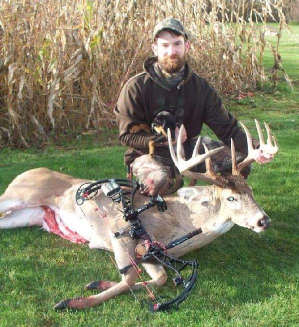 Dale Sheets with BBBC trophy buck