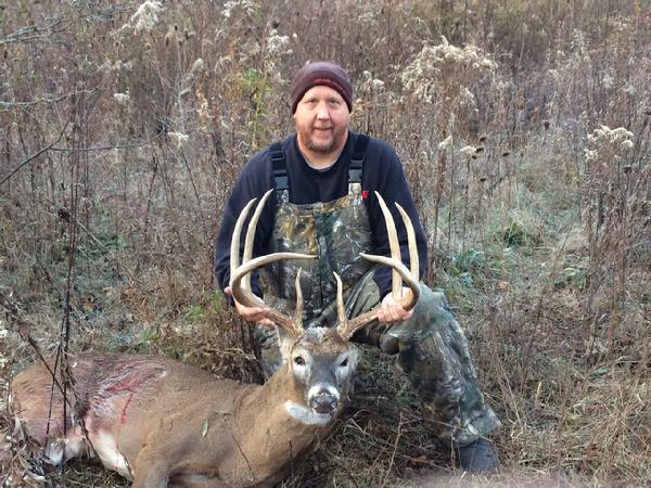 Darrin Henning with BBBC trophy buck