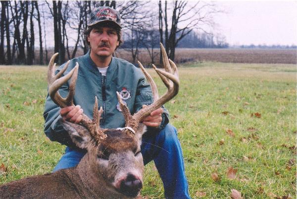 Dennis Heilman with BBBC trophy buck