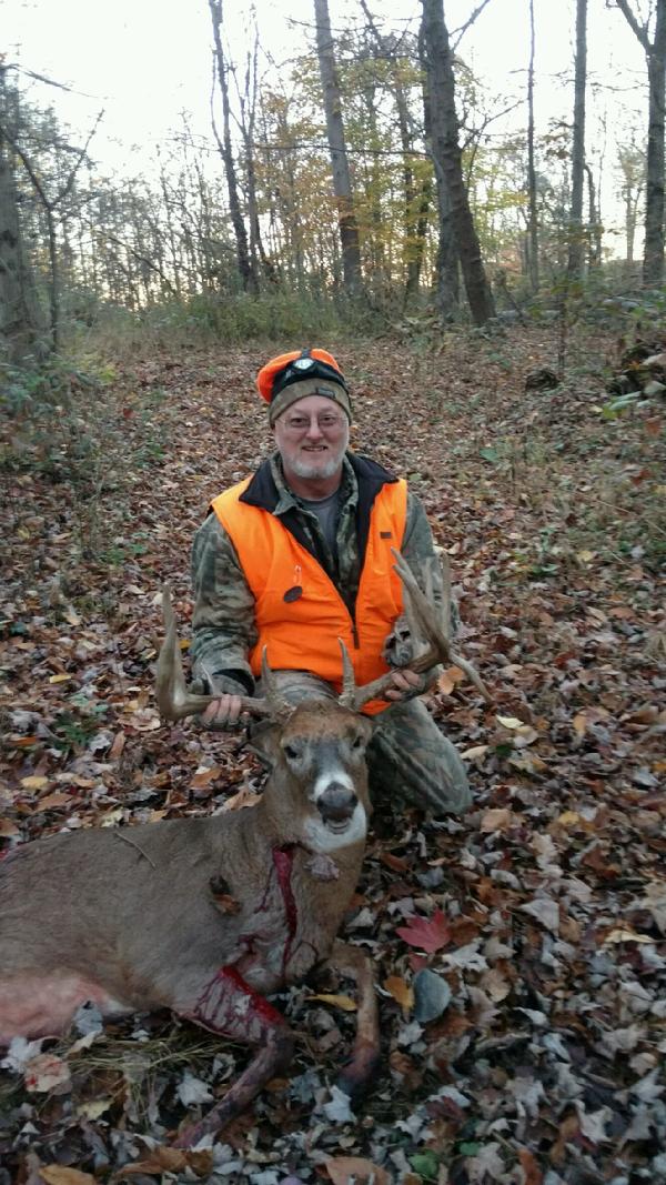 Earl Wilson with BBBC trophy buck