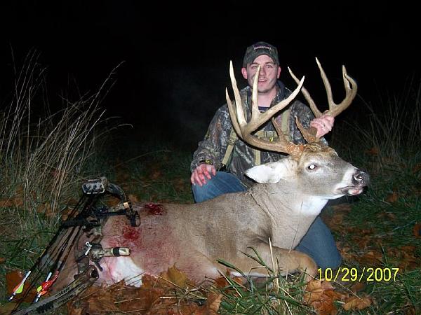 Jason Galbreath with BBBC trophy buck