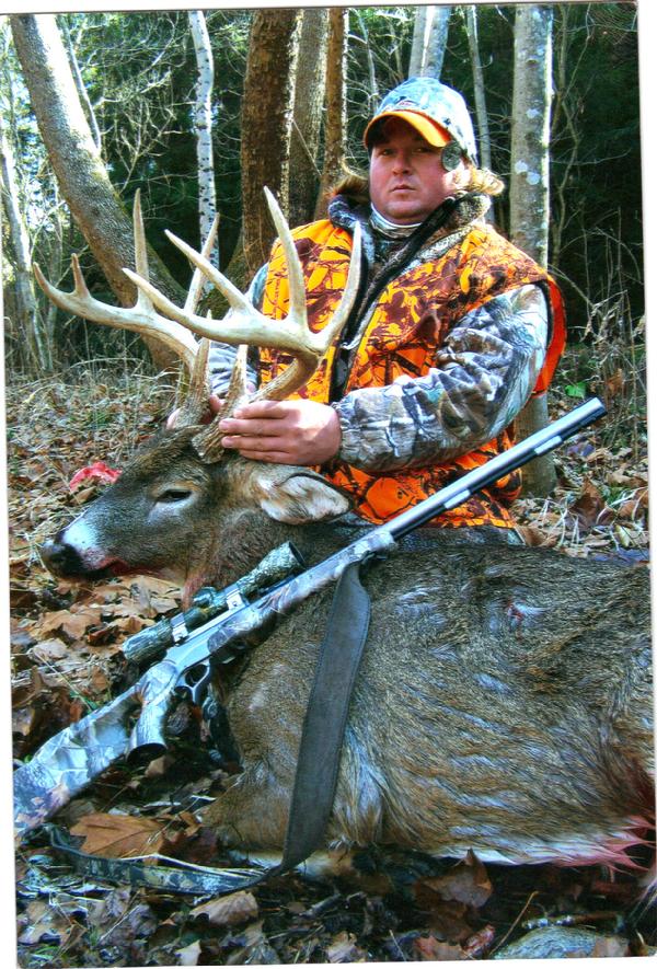 Jay Blankenship with BBBC trophy buck