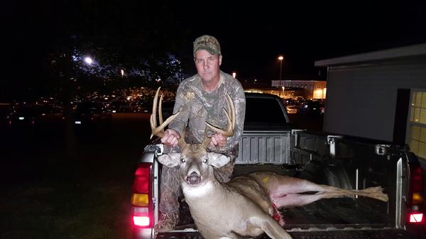 J.D. Hayden with BBBC trophy buck