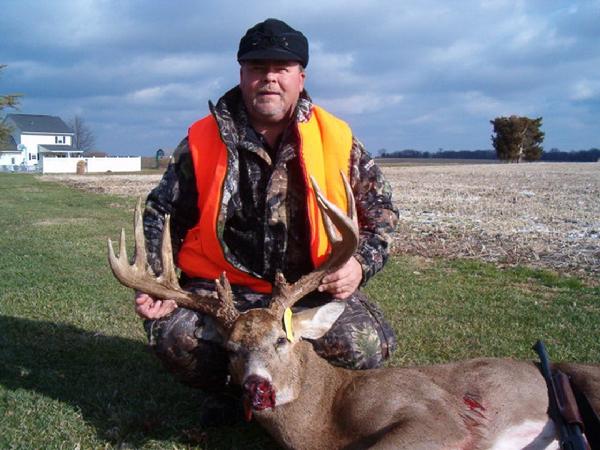 Jeff Burkhart with BBBC trophy buck