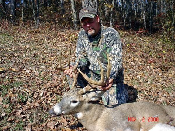 Jeff Tucker with BBBC trophy buck