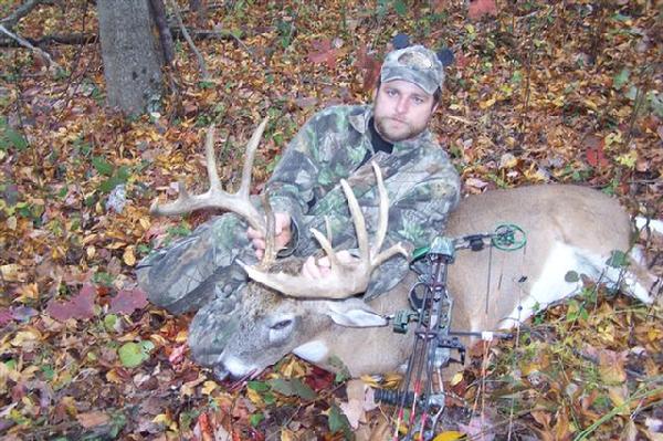 Jerry Howard with BBBC trophy buck