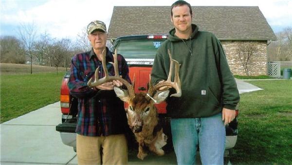 In Memory of Jerry Lewis with BBBC trophy buck