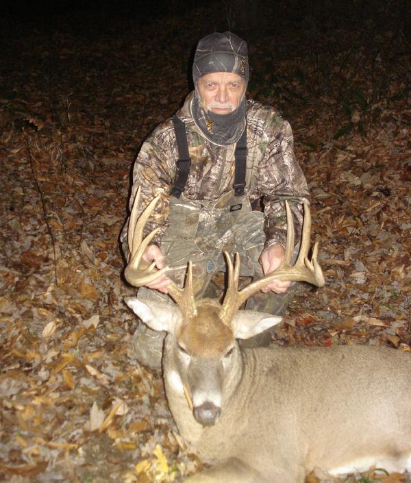 Jim Monigold with BBBC trophy buck