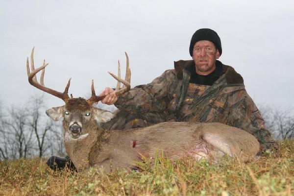 Jon Byers with BBBC trophy buck