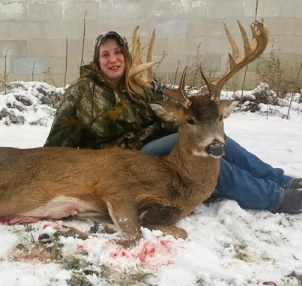 Linda Carlton with BBBC trophy buck