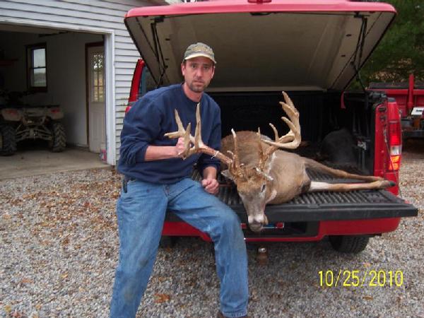 Mark Grunder with BBBC trophy buck