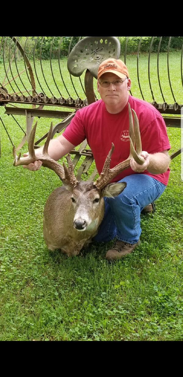 Michael Collins with BBBC trophy buck