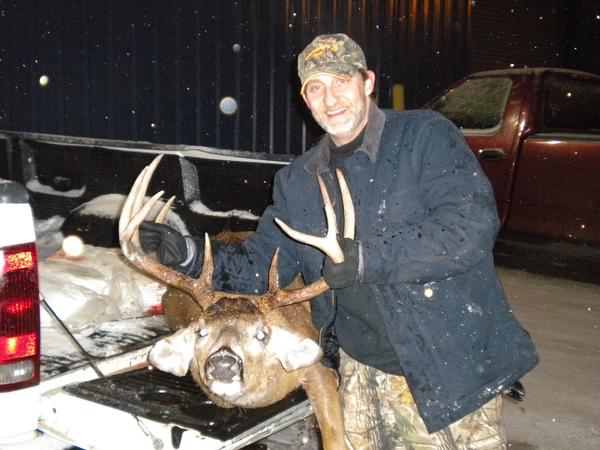 Mike Brown with BBBC trophy buck