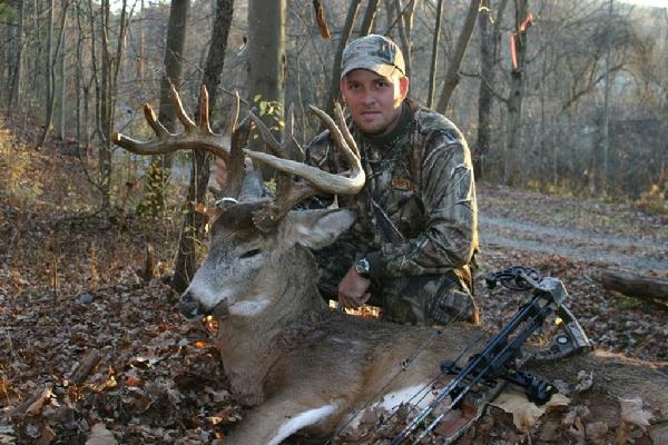 Robert W. Lux with BBBC trophy buck