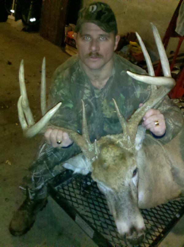 Stacy Smith with BBBC trophy buck